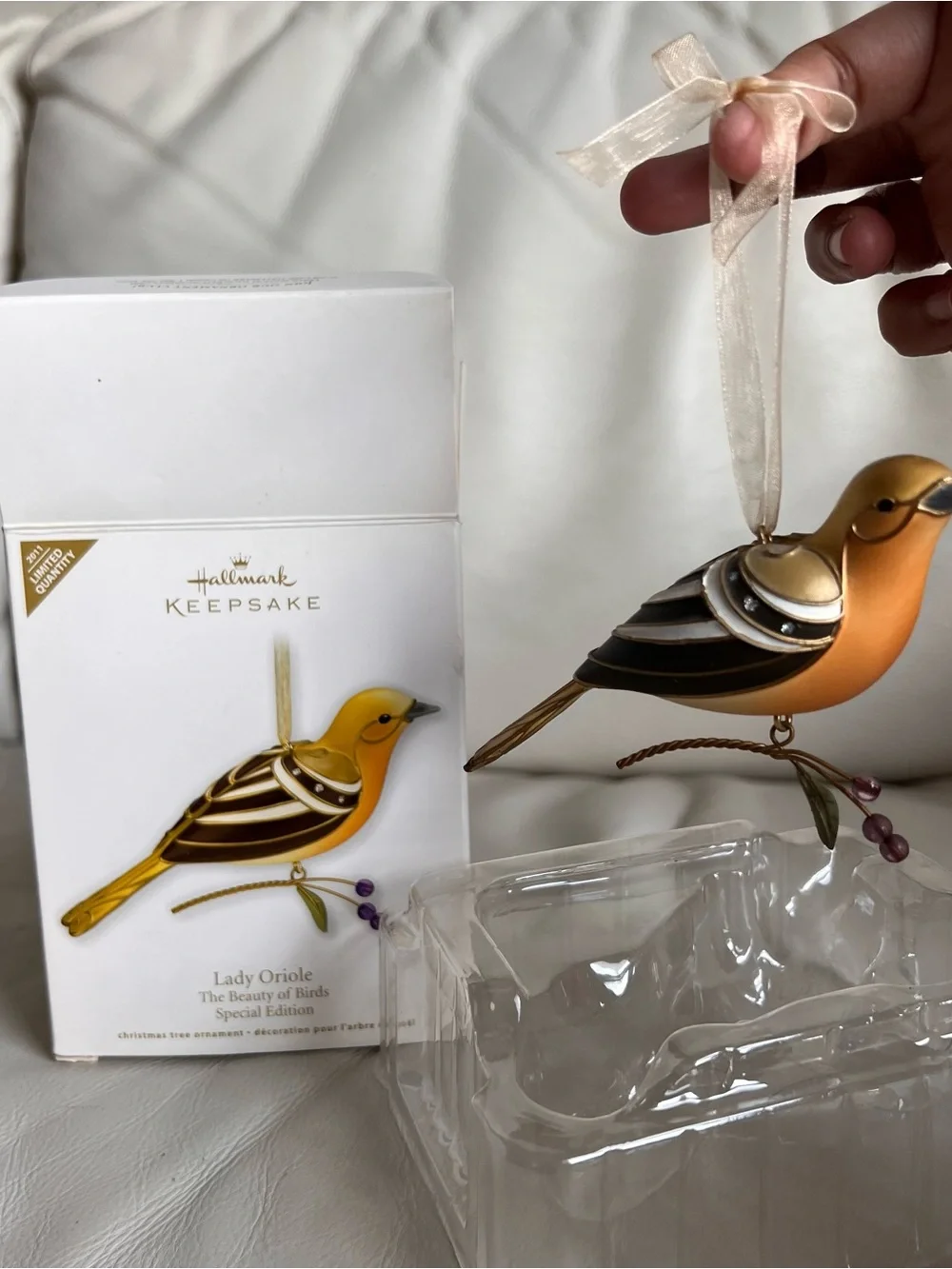 Hallmark Keepsake Lady Oriole The Beauty of Birds Hanging Ornament Special Ed.